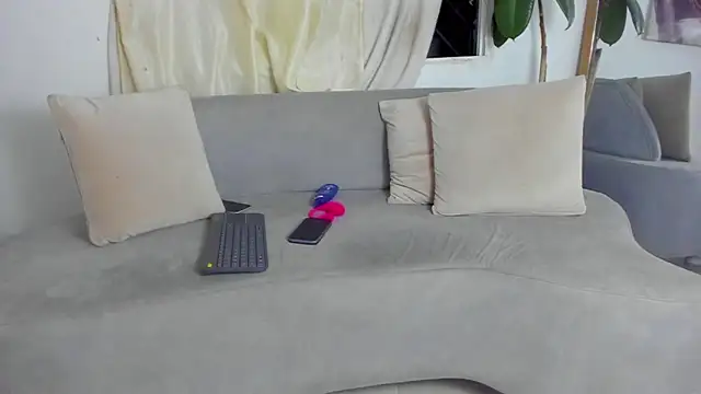 Snapshot of sweet_mia23 chatting on 01.30.25 sweet mia23 online show from 01.30.25