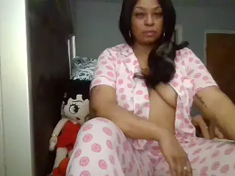 MSweetLindaParks online show from 02.01.25