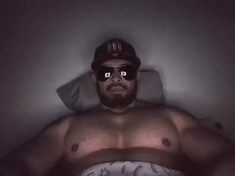 marcus002001 online show from 05.15.26