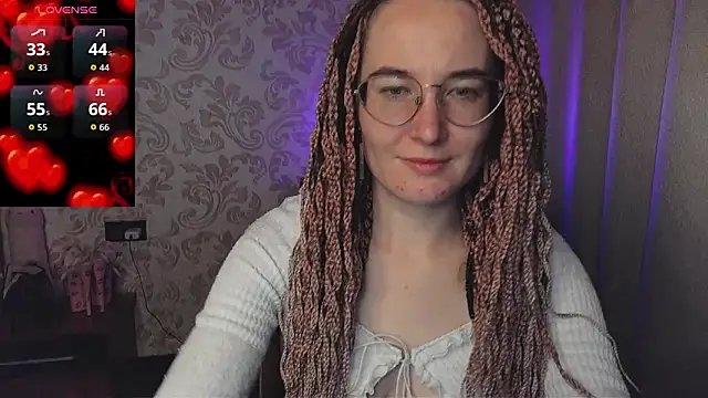 Snapshot of AgnesGraham chatting on 04.26.26 AgnesGraham online show from 04.26.26