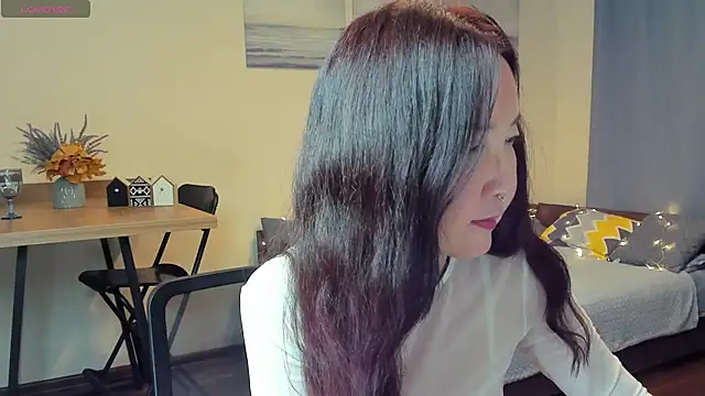 Snapshot of AvroraSakura chatting on 12.02.24 AvroraSakura online show from 12.02.24