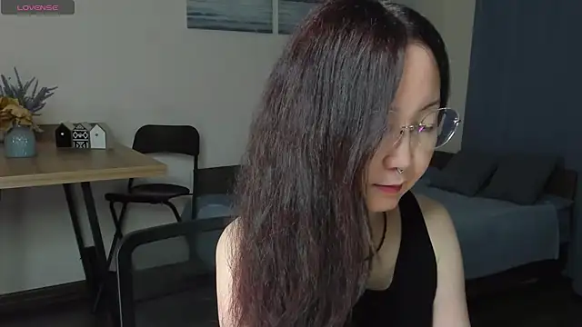 Snapshot of AvroraSakura chatting on 01.10.25 AvroraSakura online show from 01.10.25
