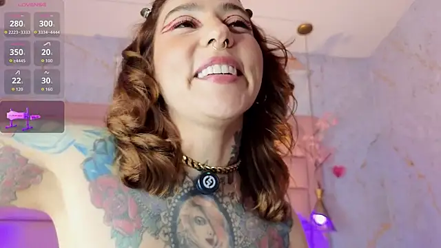 Snapshot of Evangelyne_1 chatting on 04.19.26 Evangelyne 1 online show from 04.19.26