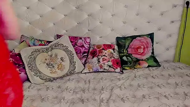 DoraMay online show from 11.12.25