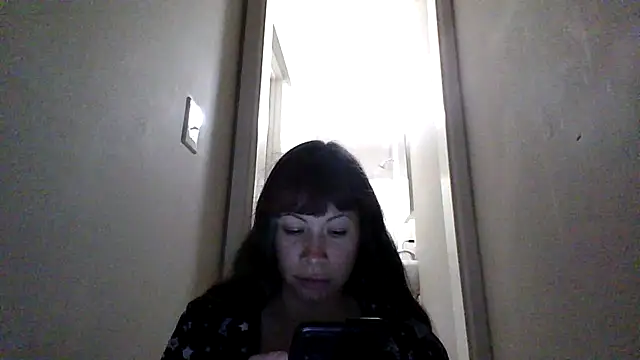 petitedoll29 online show from 10.27.25