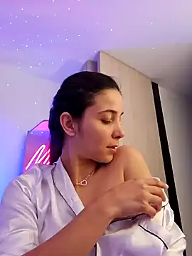 miaeyes online show from 01.18.25