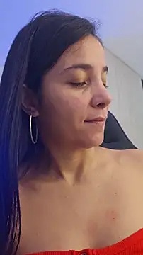 Snapshot of miaeyes chatting on 11.08.25 miaeyes online show from 11.08.25