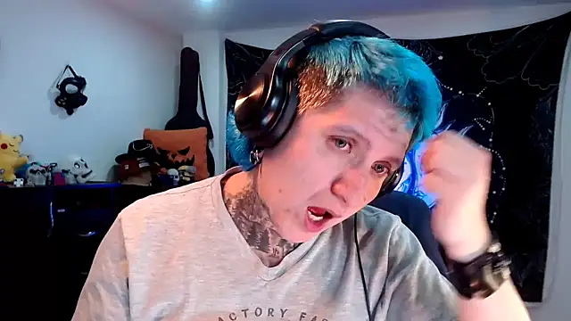 Marieblueeyes online show from 02.05.25