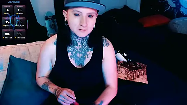 Marieblueeyes online show from 09.24.25