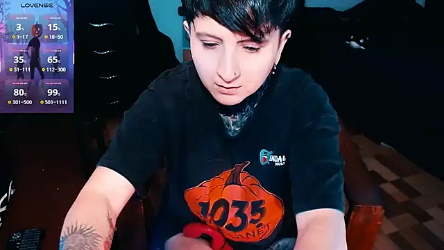 Marieblueeyes online show from 10.20.25