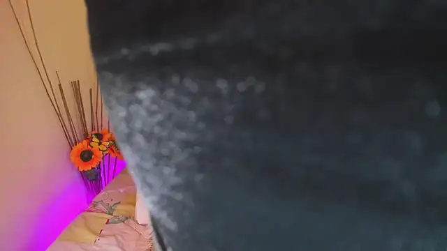 Julia Haye online show from 02.18.25