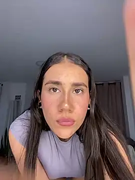 Snapshot of KaryAndTylor chatting on 12.07.24 KaryAndTylor online show from 12.07.24