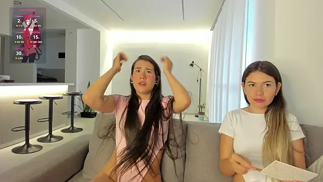 Snapshot of KaryAndTylor chatting on 03.17.25 KaryAndTylor online show from 03.17.25