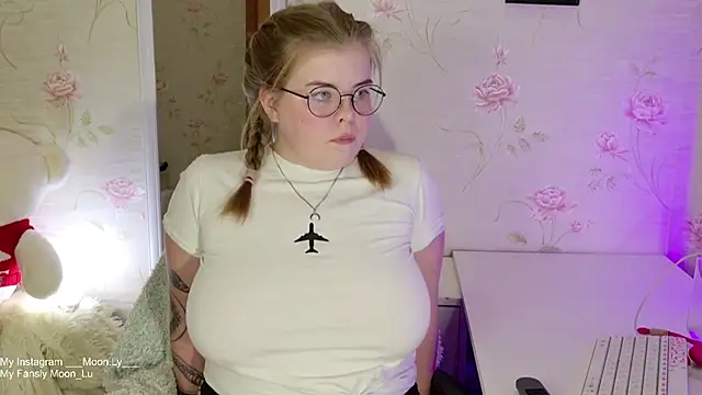 sinnamon  online show from 10.08.25