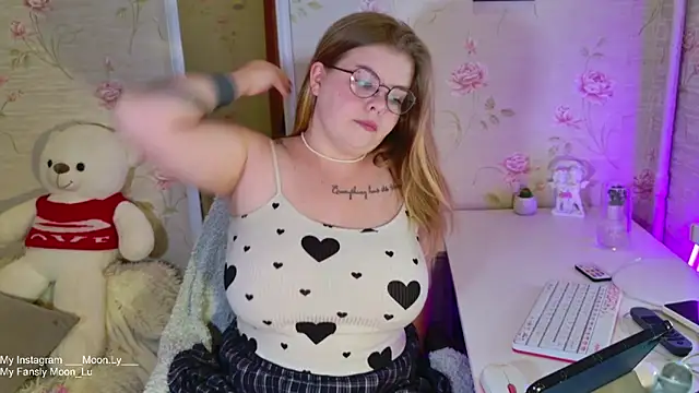 sinnamon  online show from 10.13.25