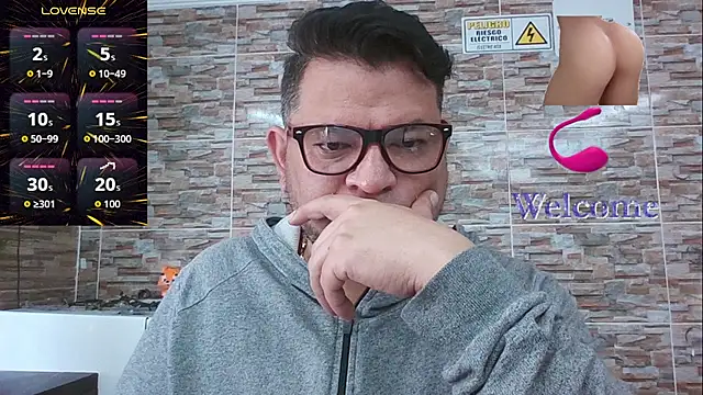 SexDiffrent online show from 10.28.25