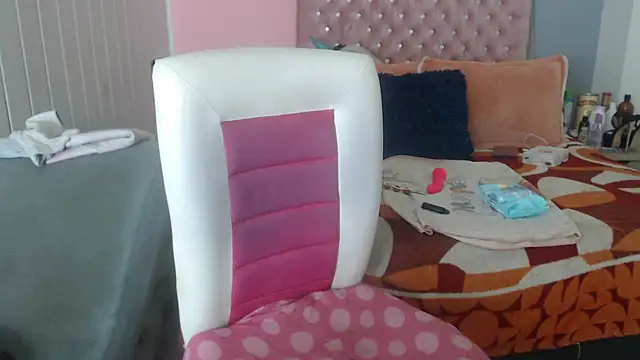 Negrabig online show from 02.18.25