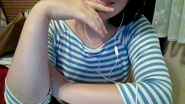 Snapshot of sabordelaguerra chatting on 11.17.25 sabordelaguerra online show from 11.17.25