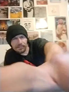 Snapshot of cloudystar666 chatting on 12.17.25 cloudystar666 online show from 12.17.25