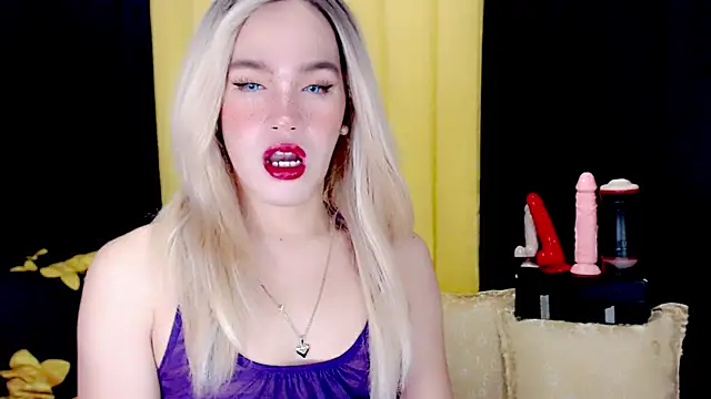 arianneXXX ts online show from 09.08.25