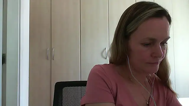 Annylove1 online show from 02.26.25