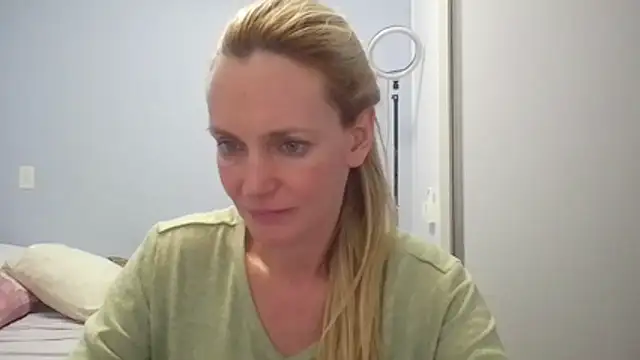 Annylove1 online show from 04.19.26