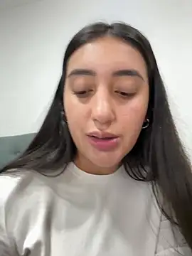 Snapshot of Hannahoff chatting on 02.26.26 Hannahoff online show from 02.26.26