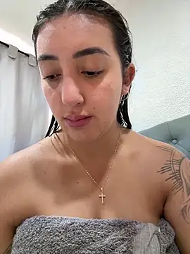 Snapshot of Hannahoff chatting on 03.01.26 Hannahoff online show from 03.01.26