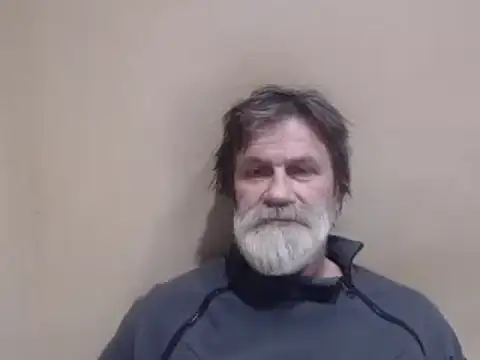 Snapshot of AlexNudo chatting on 01.19.25 AlexNudo online show from 01.19.25