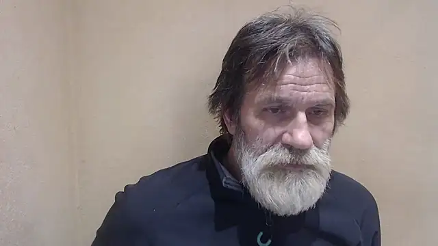 Snapshot of AlexNudo chatting on 01.21.25 AlexNudo online show from 01.21.25