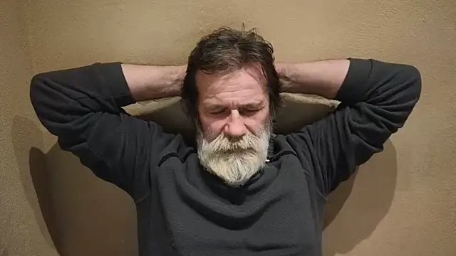 Snapshot of AlexNudo chatting on 02.09.25 AlexNudo online show from 02.09.25