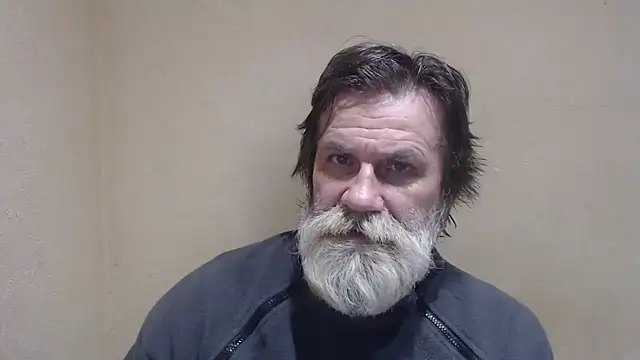 Snapshot of AlexNudo chatting on 02.18.25 AlexNudo online show from 02.18.25