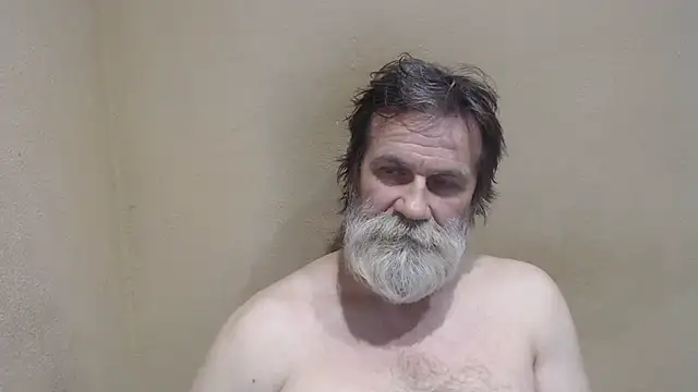 Snapshot of AlexNudo chatting on 02.22.25 AlexNudo online show from 02.22.25