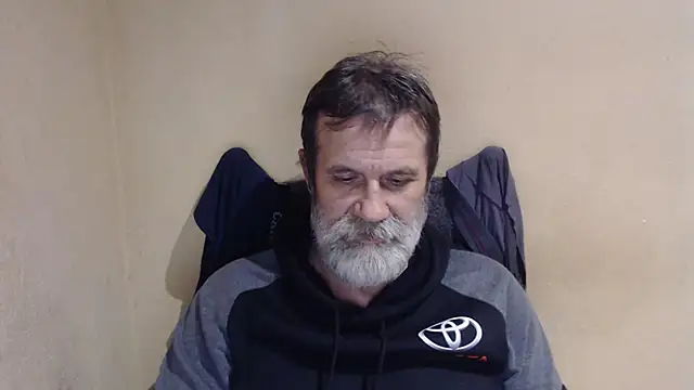 Snapshot of AlexNudo chatting on 11.02.25 AlexNudo online show from 11.02.25