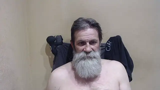 Snapshot of AlexNudo chatting on 06.11.26 AlexNudo online show from 06.11.26