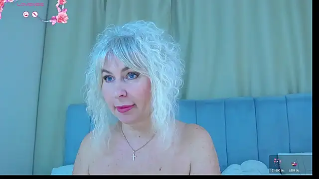 Barbie Blond  online show from 11.04.25