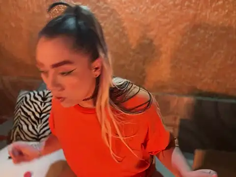 Im sophiie online show from 12.09.24