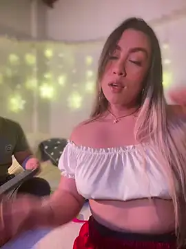 Im sophiie online show from 12.24.24