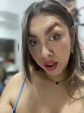 Im sophiie online show from 03.16.25