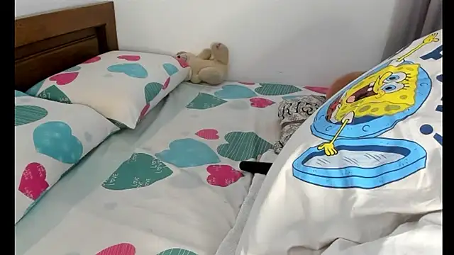 Snapshot of _yisela_ chatting on 01.18.25 yisela online show from 01.18.25