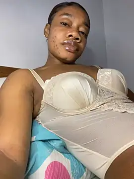  yisela  online show from 04.18.26