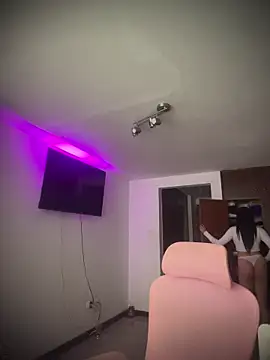 Miaparkerss  online show from 03.17.26