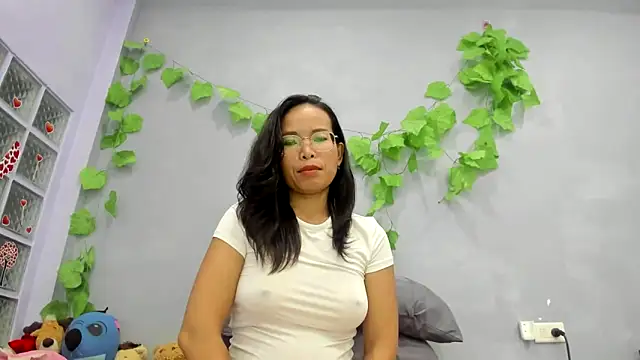 Snapshot of loveley_jenny chatting on 06.09.26 loveley jenny online show from 06.09.26