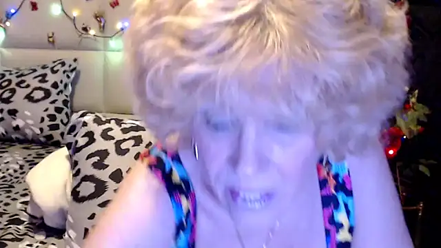 HappyWomanOn online show from 04.17.26