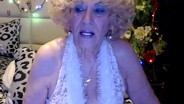 HappyWomanOn online show from 04.19.26