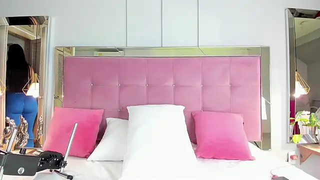 Ahincale online show from 11.27.25