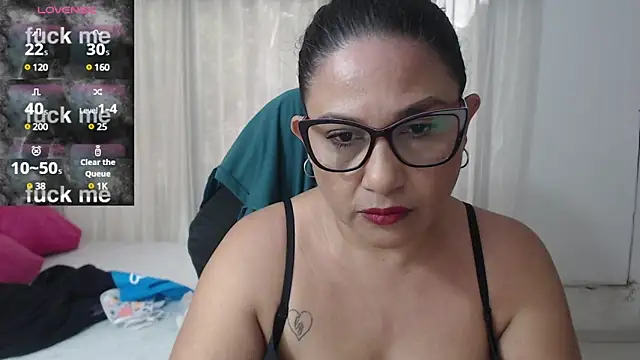 Katha Marck online show from 02.25.25