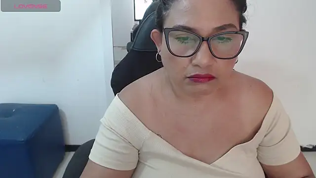 Katha Marck online show from 04.17.26