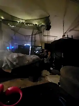 Hotredheadandtoungelasher online show from 01.27.25