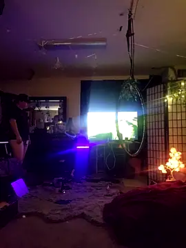 Hotredheadandtoungelasher online show from 12.14.25